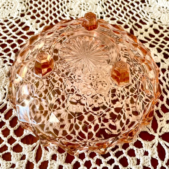 Whitehall Indiana Glass Footed Sawtooth Cubed Candy Dish, pink peach - Picture 5 of 8